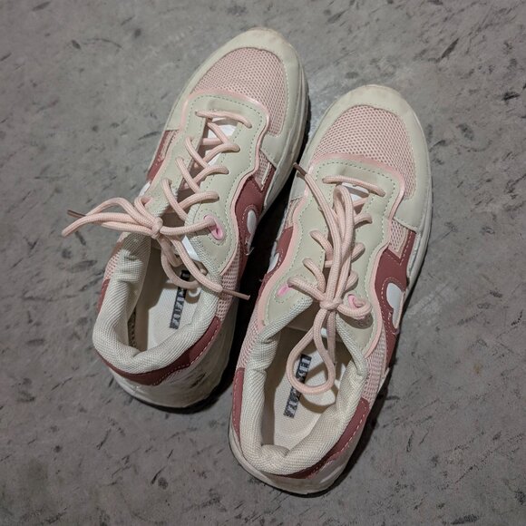 Pink Heart Sneakers - Picture 2 of 4